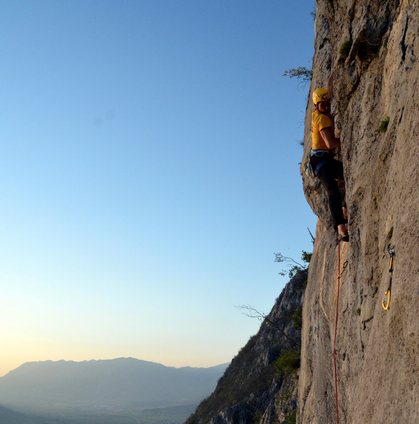 multi pitch climbing julian alps 03