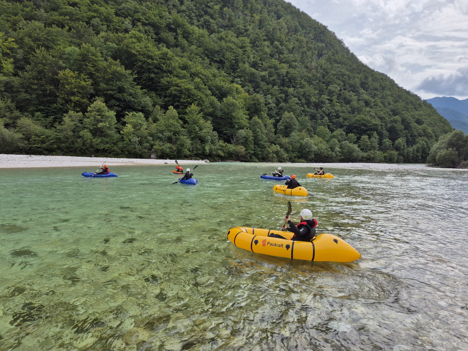 easy packrafting on soca ricer 05.jpg