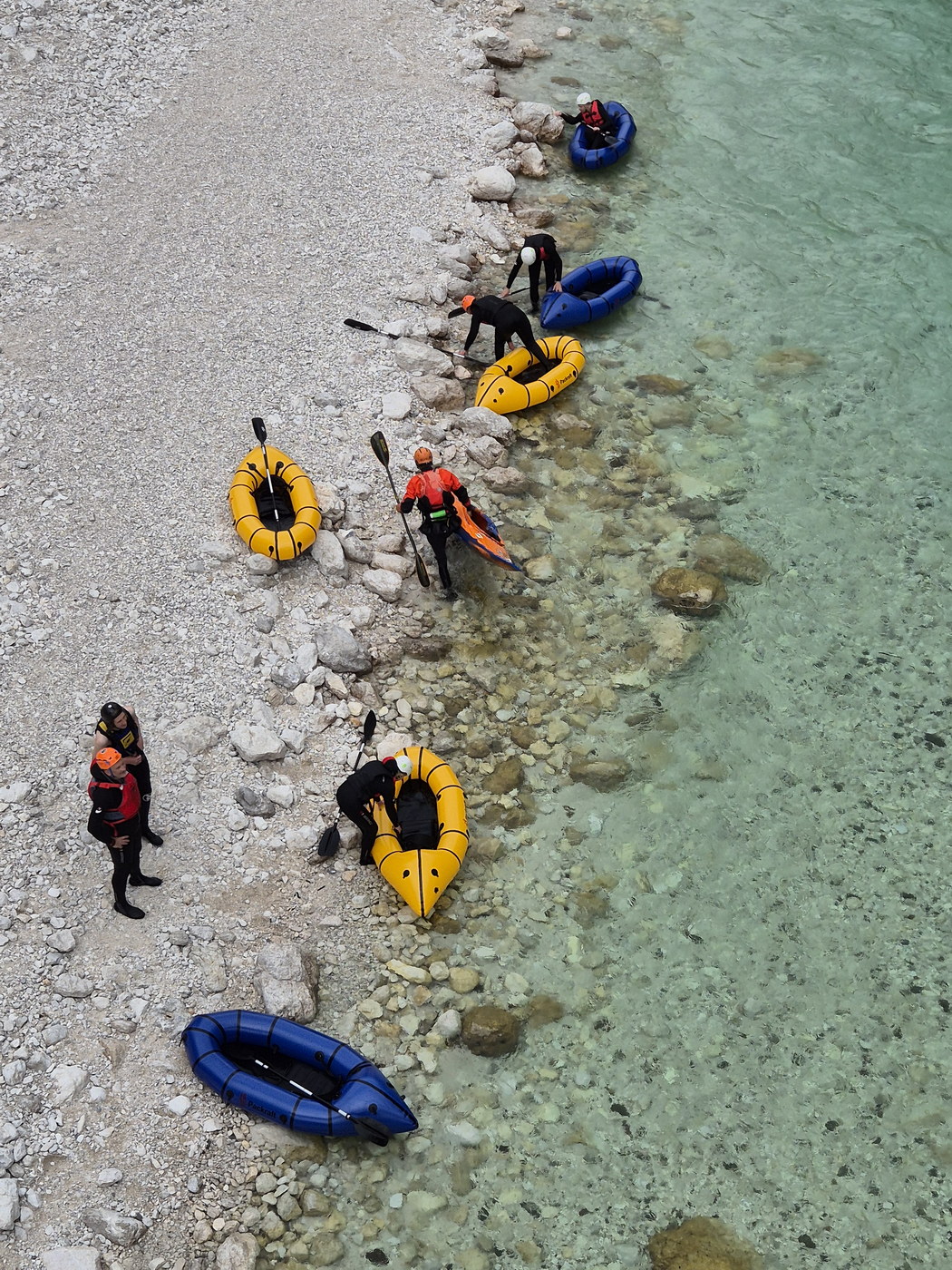 easy packrafting on soca ricer 07.jpg