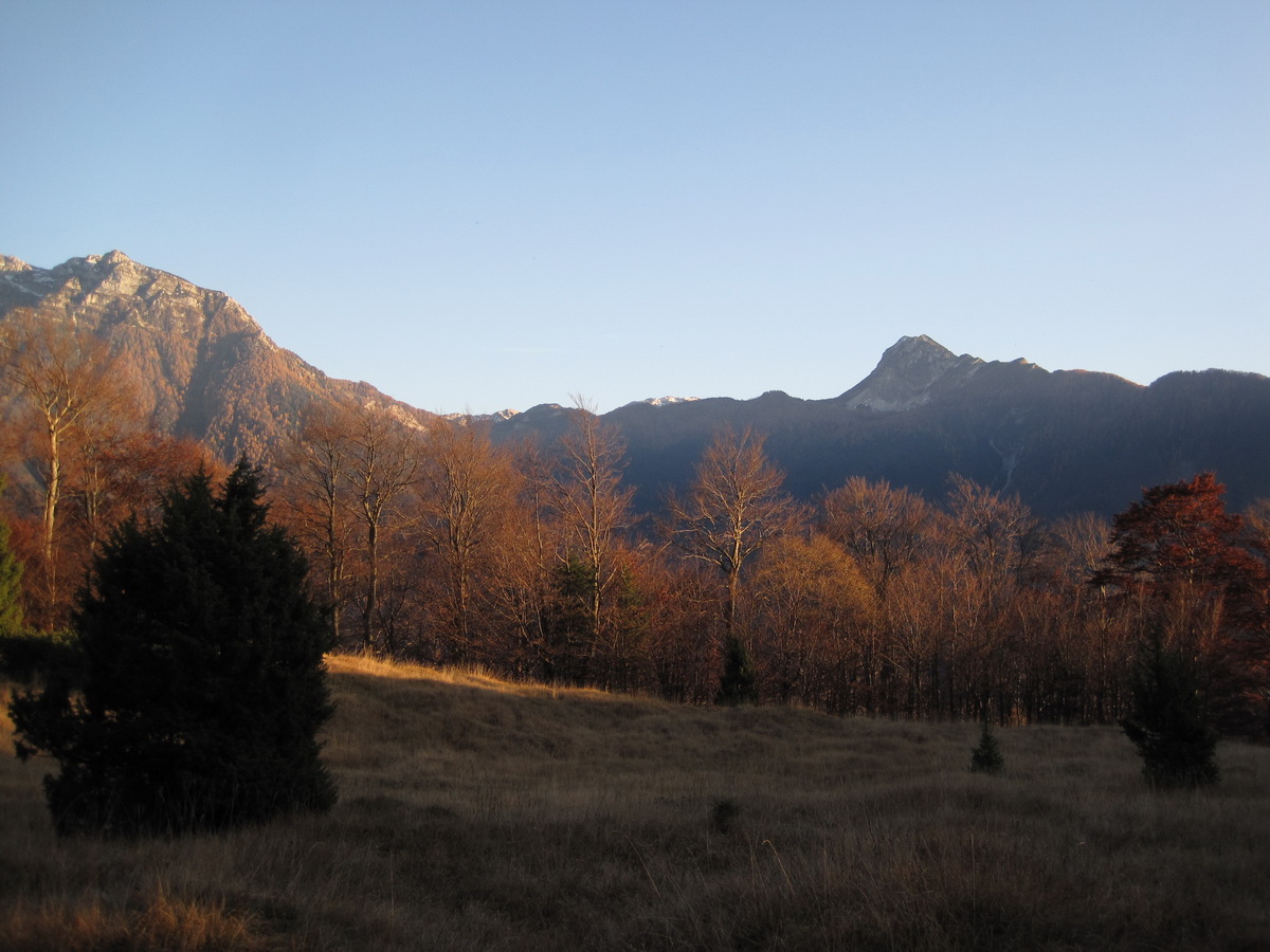 Abandoned Village above the Soča River hiking tour bovec abandoned places 10